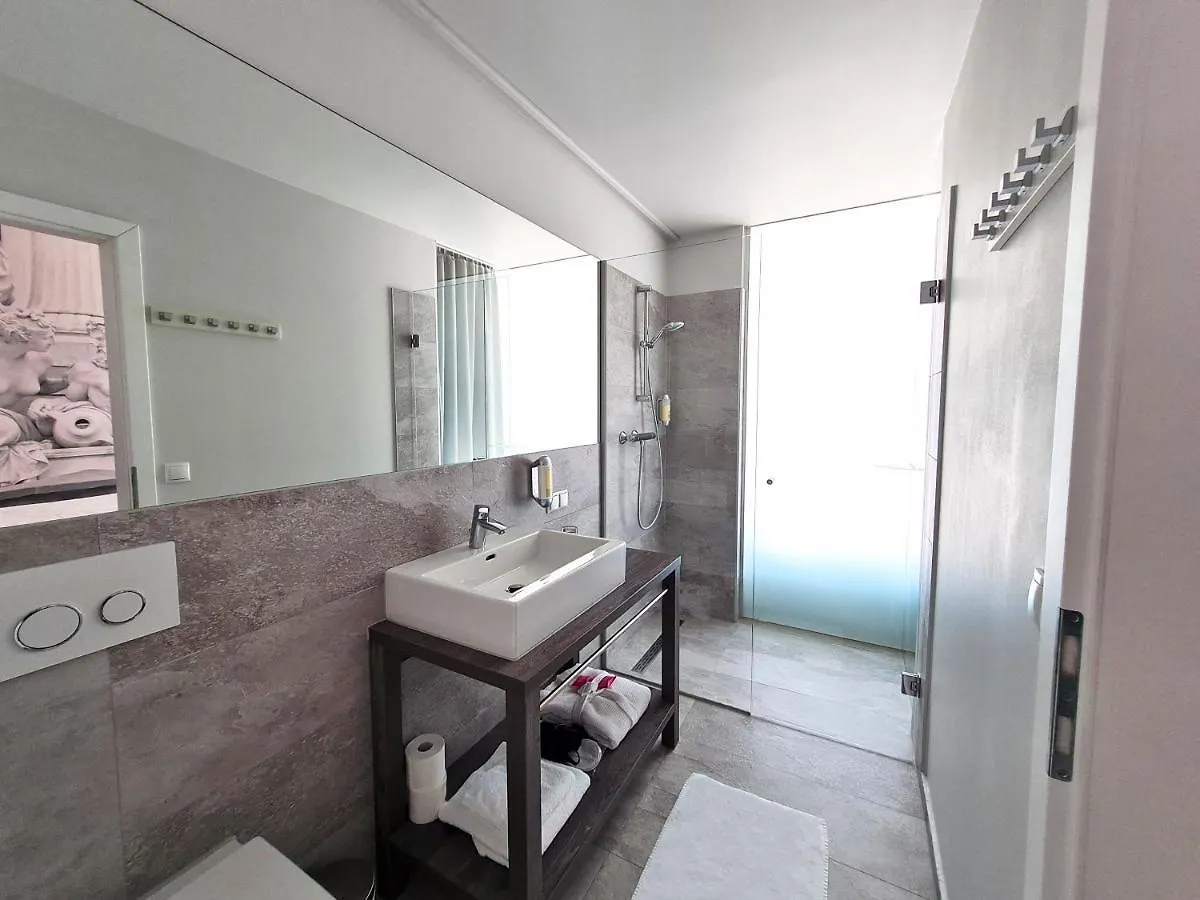 Room 55 Wien Pensionat